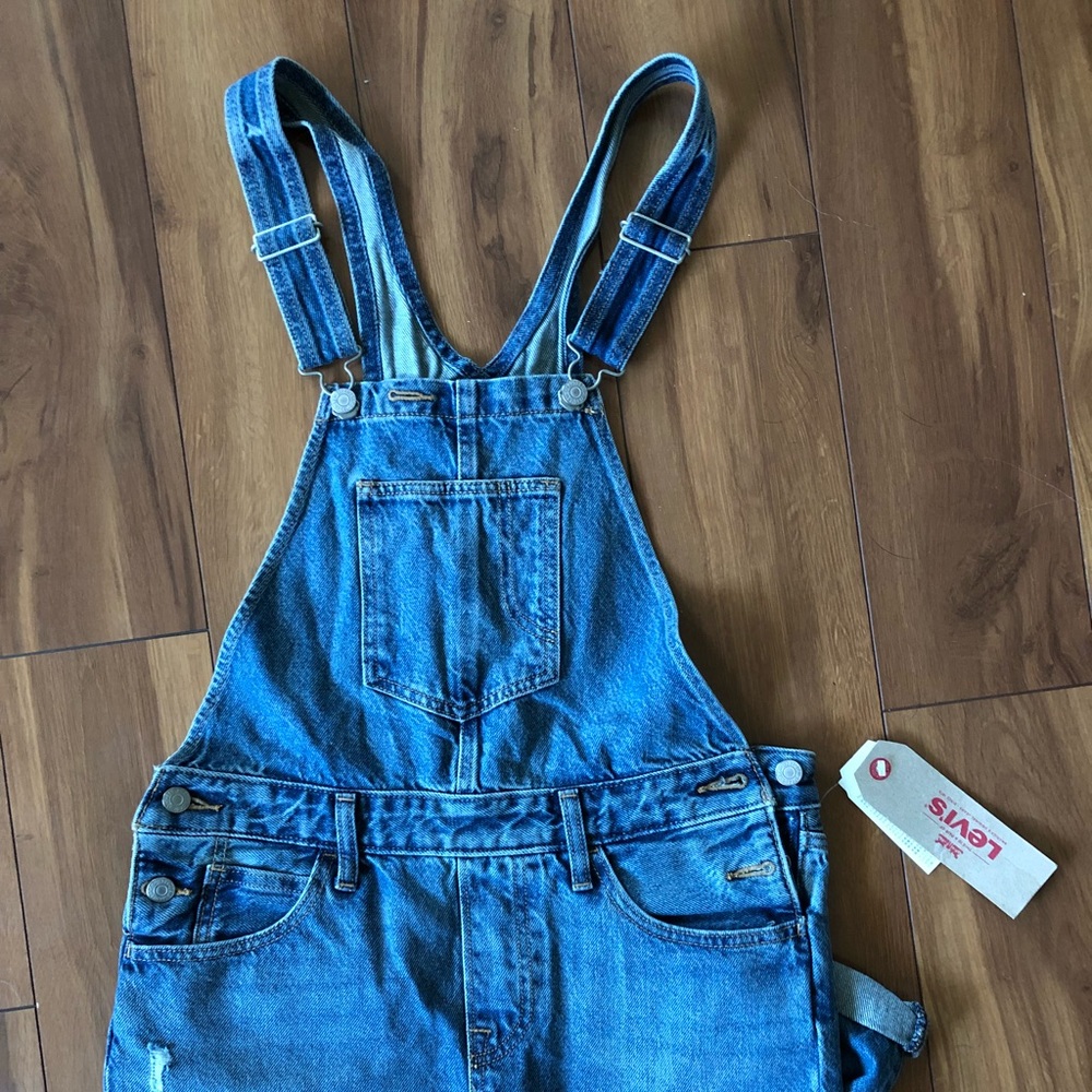 Levi’s women’s Original Overalls size S